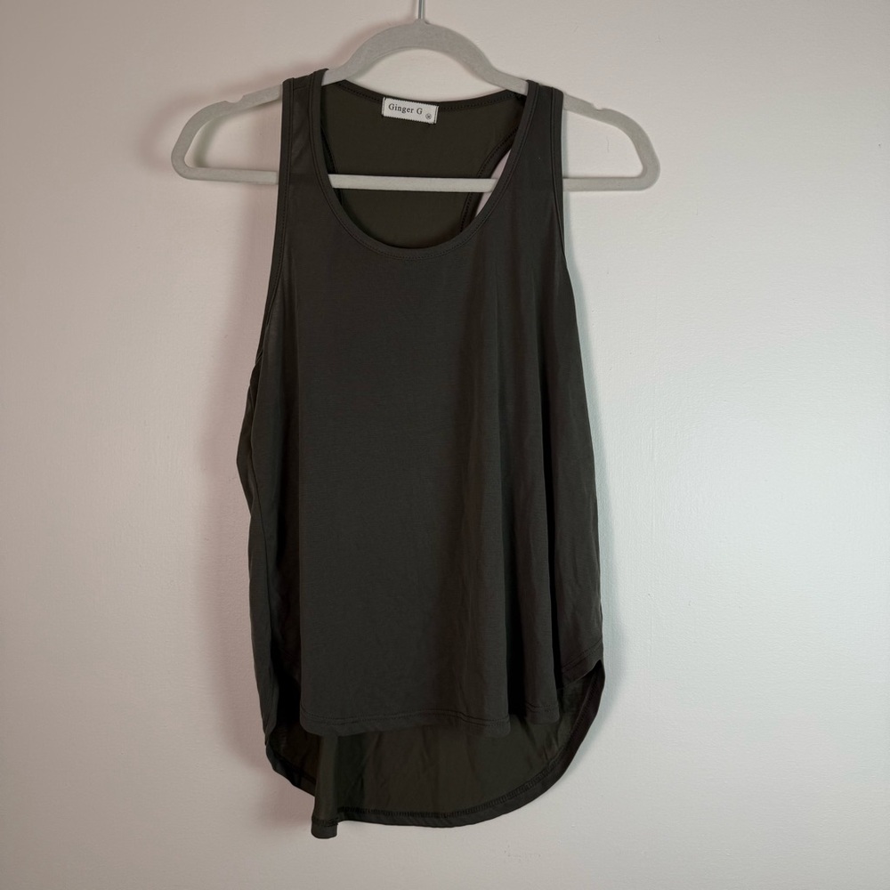 🛍️NEW Ginger G Womens Sleeveless Olive Tank Top Medium Relax Fit Casual Stretch